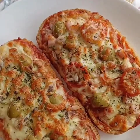 Zapiekanka z pieczarkami i serem